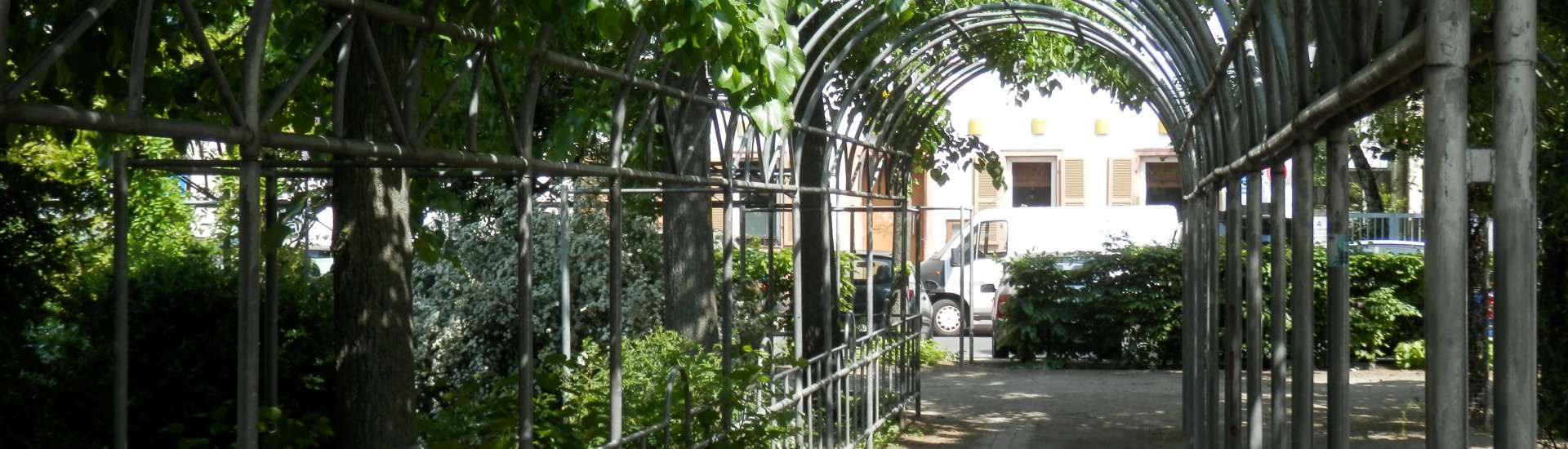 Pergola auf dem Jamnitzerplatz